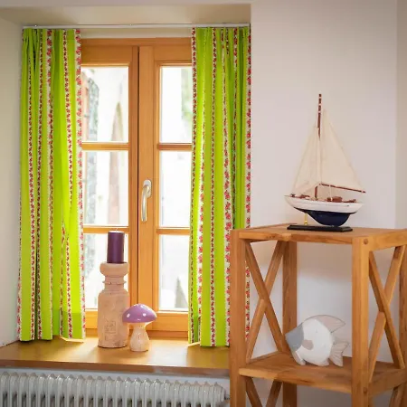Schubert - Haus 3*