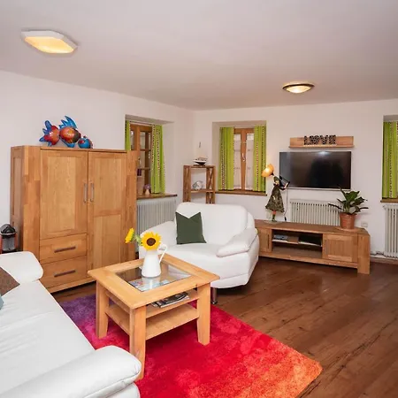 Schubert - Haus 3*