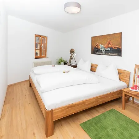 Schubert - Haus 3*